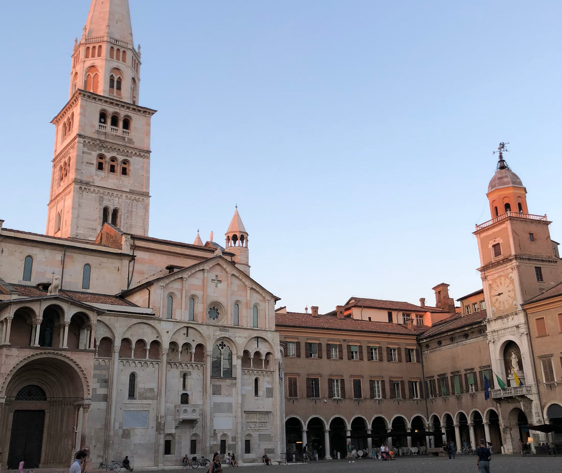 Modena Piazza Grande - Balsamic Vinegar of Modena